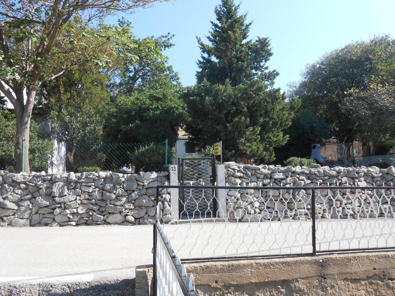 Apartman Davorka Karlobag Buitenkant foto