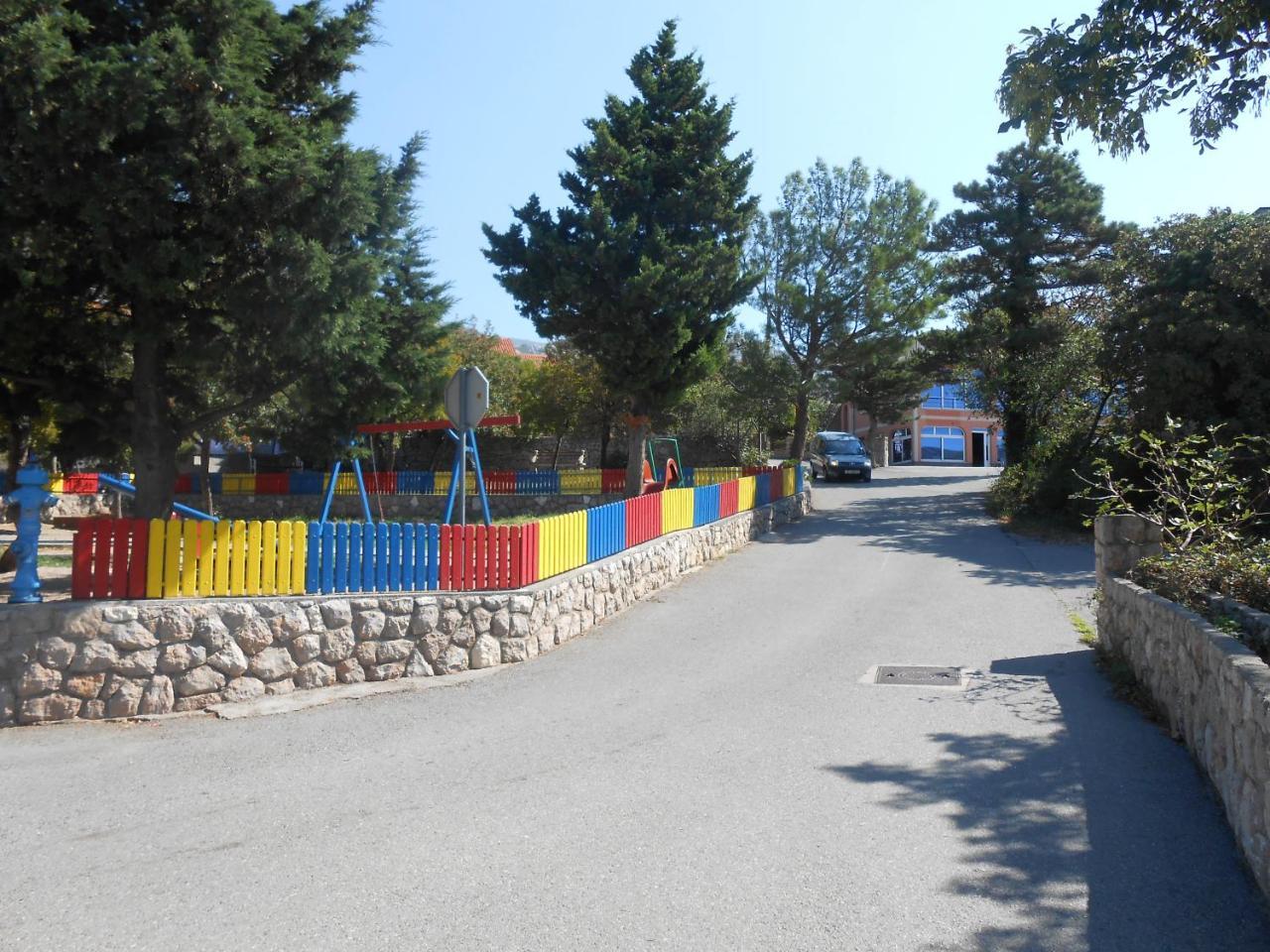 Apartman Davorka Karlobag Buitenkant foto
